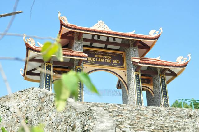 Khóa tu Tinh tấn hạnh Lần II tại TVTL Tuệ Đức 2015 